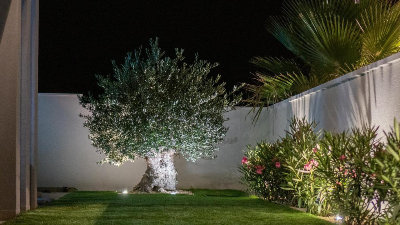 Villa Dea - Dein Rueckzugsort Am Meer Mit Beheiztem Pool Vrsi Exterior foto